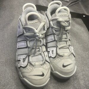 Nike Air More Uptempo Photon Dust size 11.5c